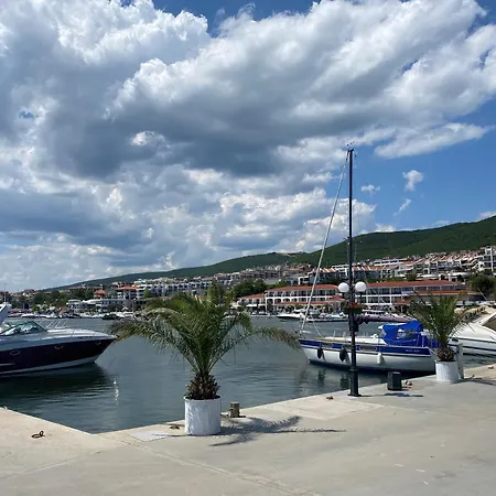 Appartamento Horizon 10 'в' *